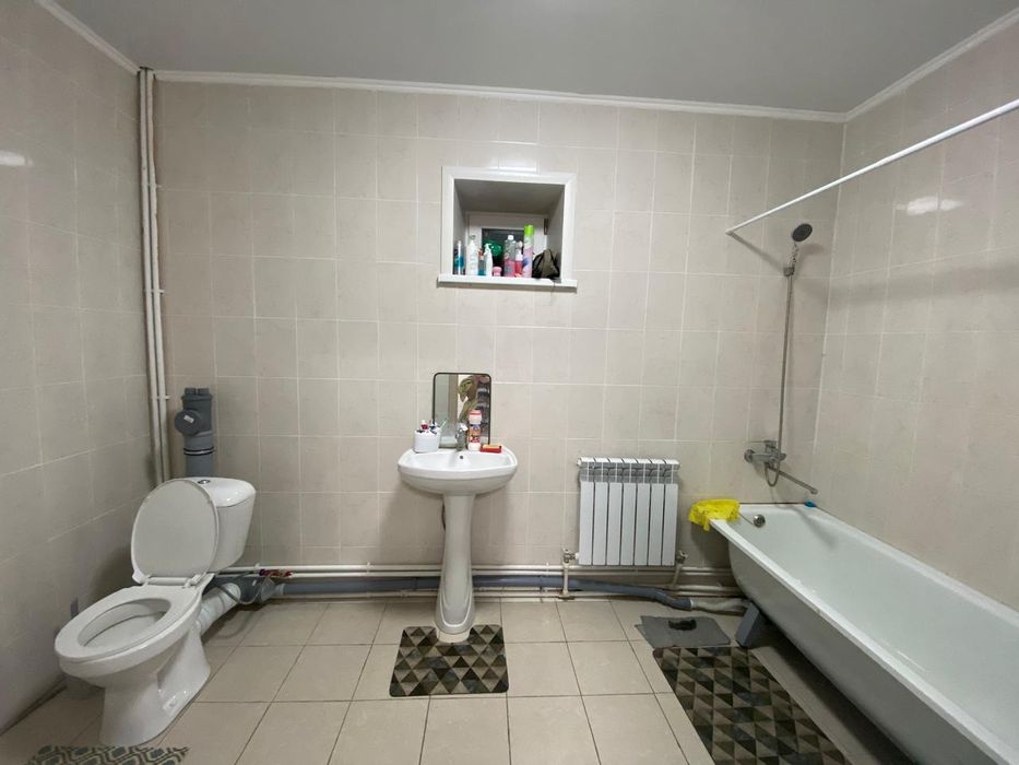 Продаётся дом на земле.