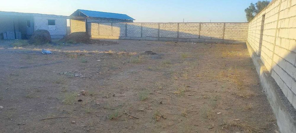 Участка сотилади