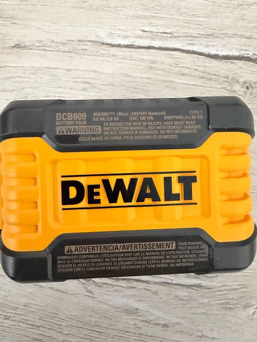 Машини на Dewalt