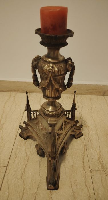 Spectaculos sfeșnic antic  de podea  din bronz masiv in stilul Baroc,p