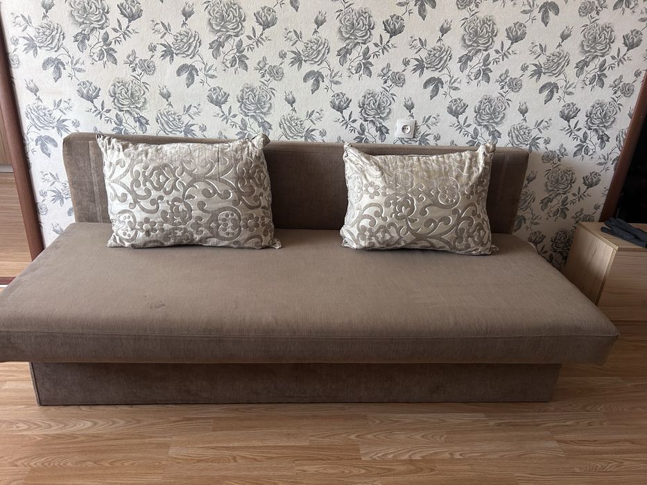 Продам тахту хорошего качества