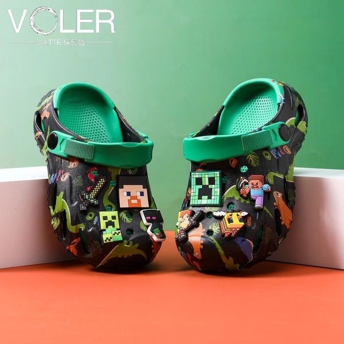 Продам тапочки новые