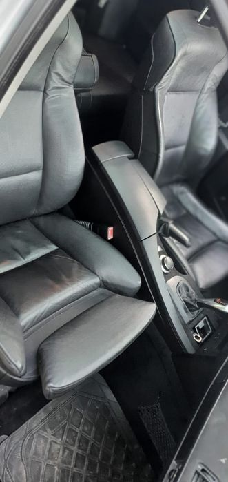 Dezmembrez BMW E60\61 530d 218CP M57 2004 Automat M Pachet Logic7 Xenon Adaptiv Active Front Steering