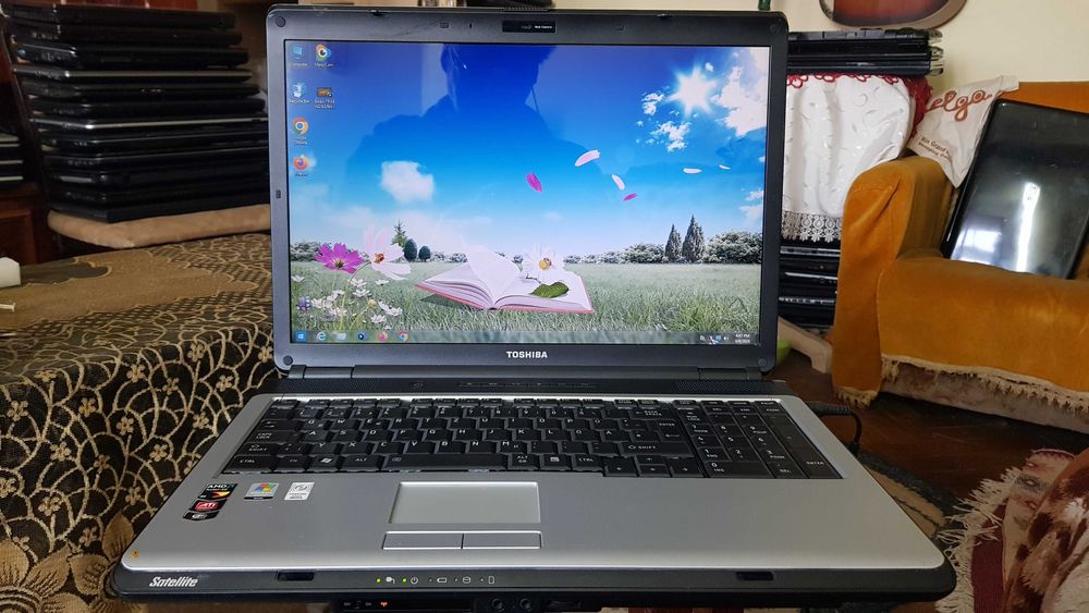 Laptopuri super,instalate,gaming,filme,youtube ,promotie