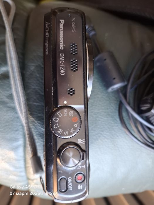 Panasonic Lumix Flip/ Panasonic GPS Leyca 18 mega p.