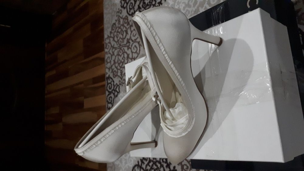 Свадебные туфли женские