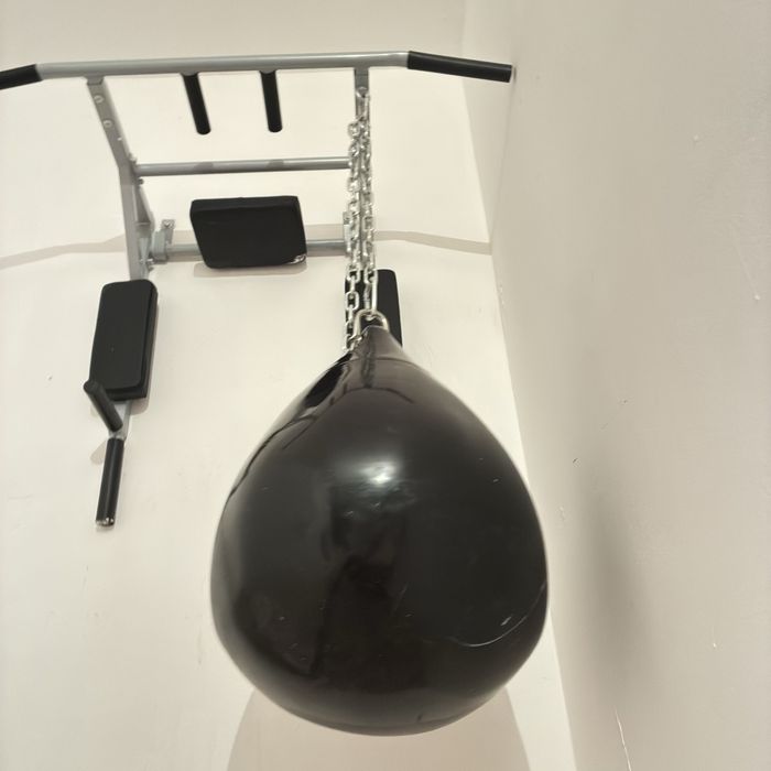 Продам боксерскую грушу