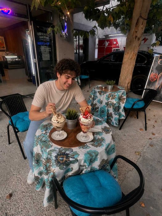 Vand/cedez  cafenea in Popesti Leordeni