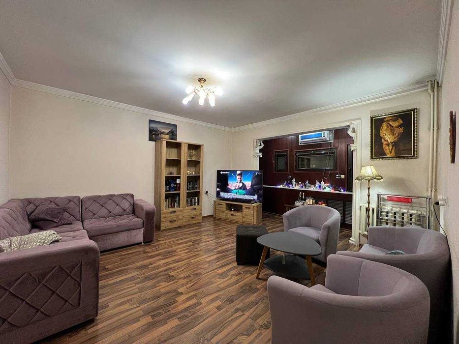 Продаётся 2/8/9, 60 м2, ГУВД, Первушка