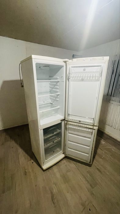 Холодильник САМСУНГ
