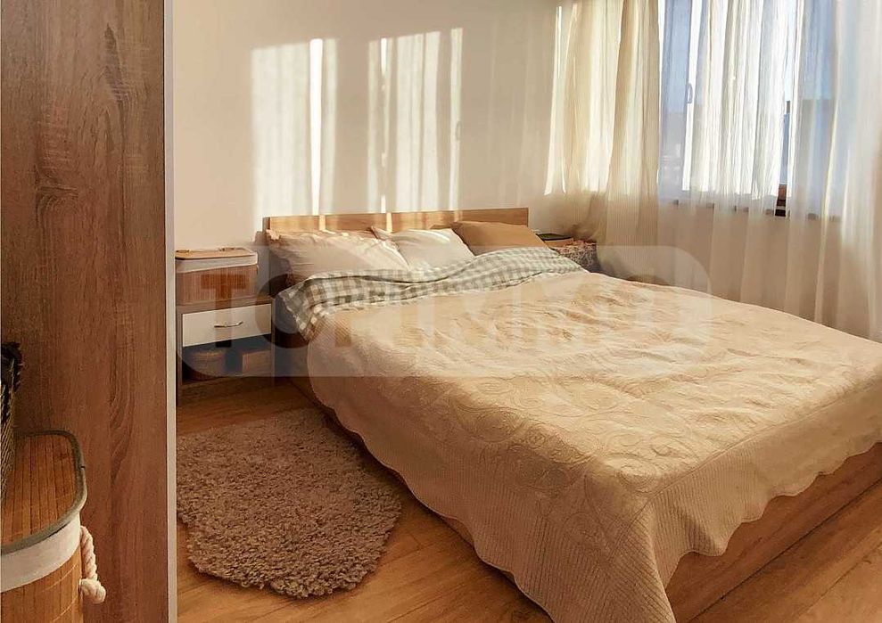 Продава се Тристаен апартамент в Варна, Левски - 78 кв.м за 2094 €/кв.м - Снимка #2