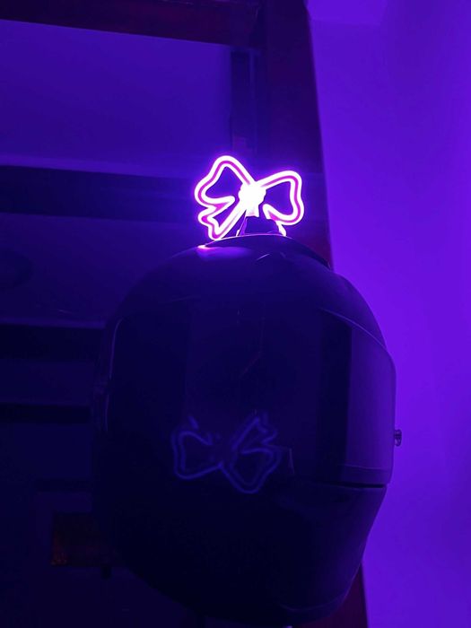 LED-uri decorative pentru cască moto, nefolosite, primite cadou
