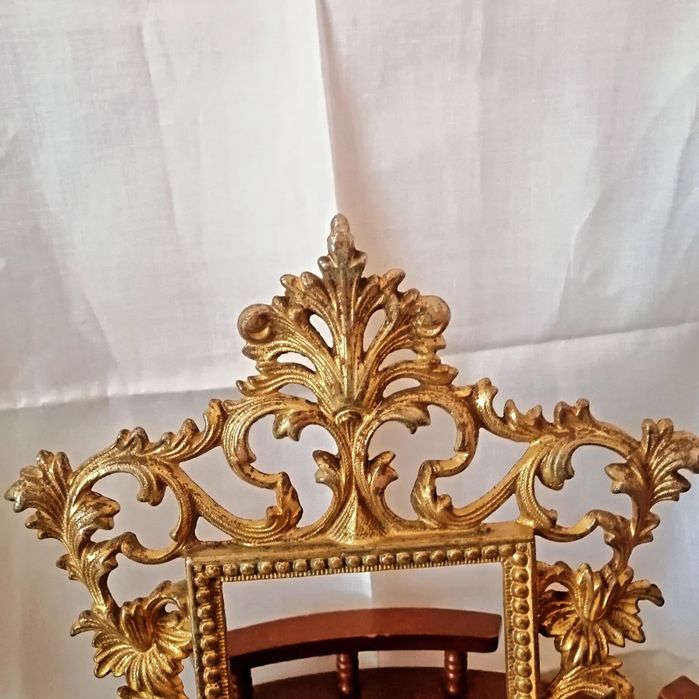 Месингова рамка.