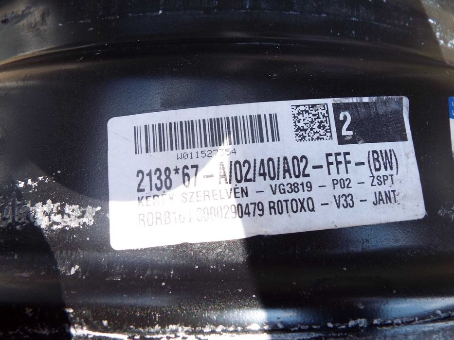vand 4 jante pe 16" originale ford ecosport + piulite , merg si pe  B-MAX,fiesta pret 1000ron toate4