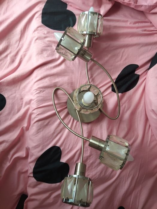 Lustre diferite modele