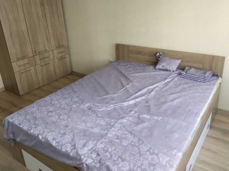 Двустаен имот в Слатина