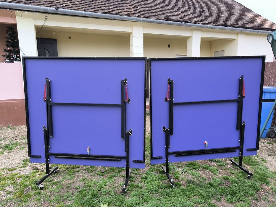 Vând masă de tenis