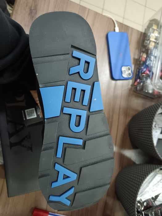 Replay обувки 43 номер черни 75 евро