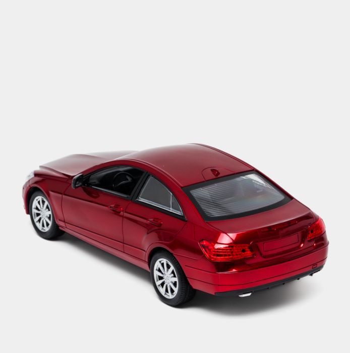 Masofadan voshqariladigan mashina Mercedes-Benz w212 masshtab 1:14