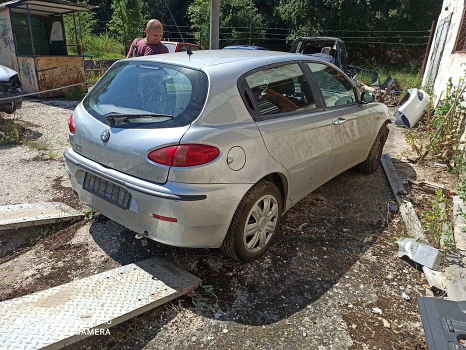 Алфа Ромео 147 на части