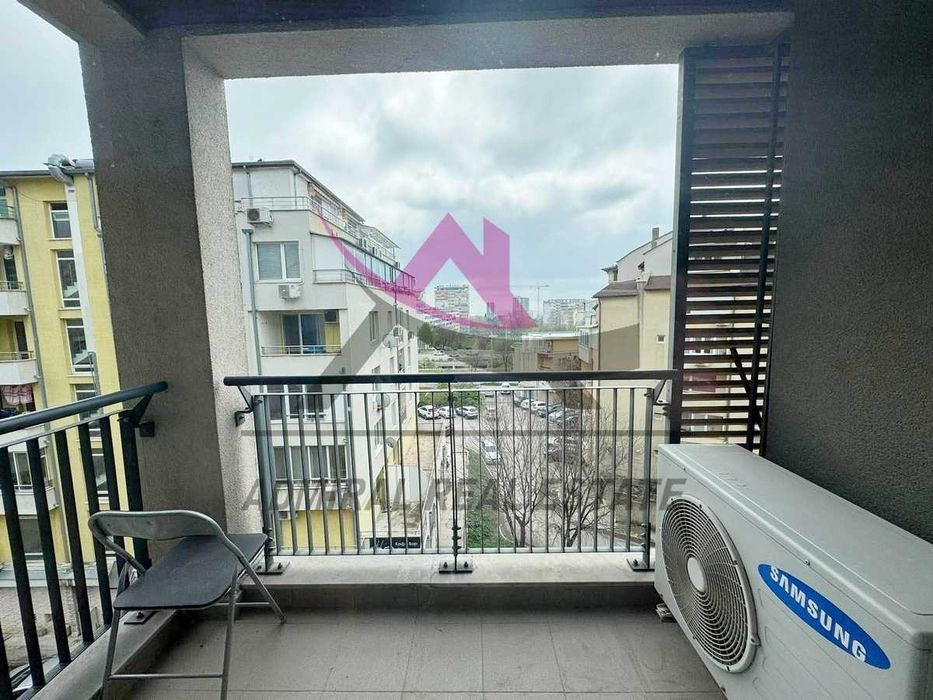 Атрактивен двустаен -Левски