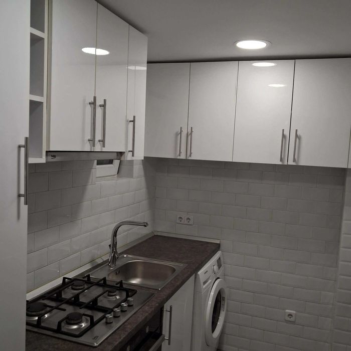 Inchiriez apartament
