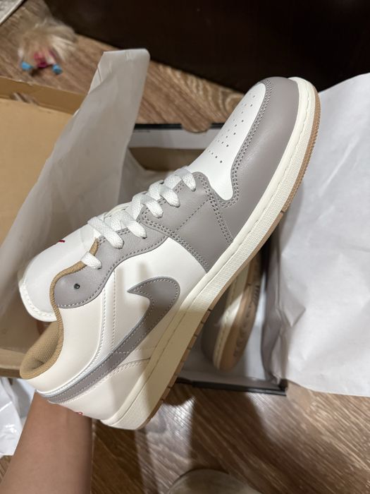 Продается красовки мужские