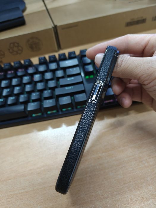 Чехол iPhone 14 pro