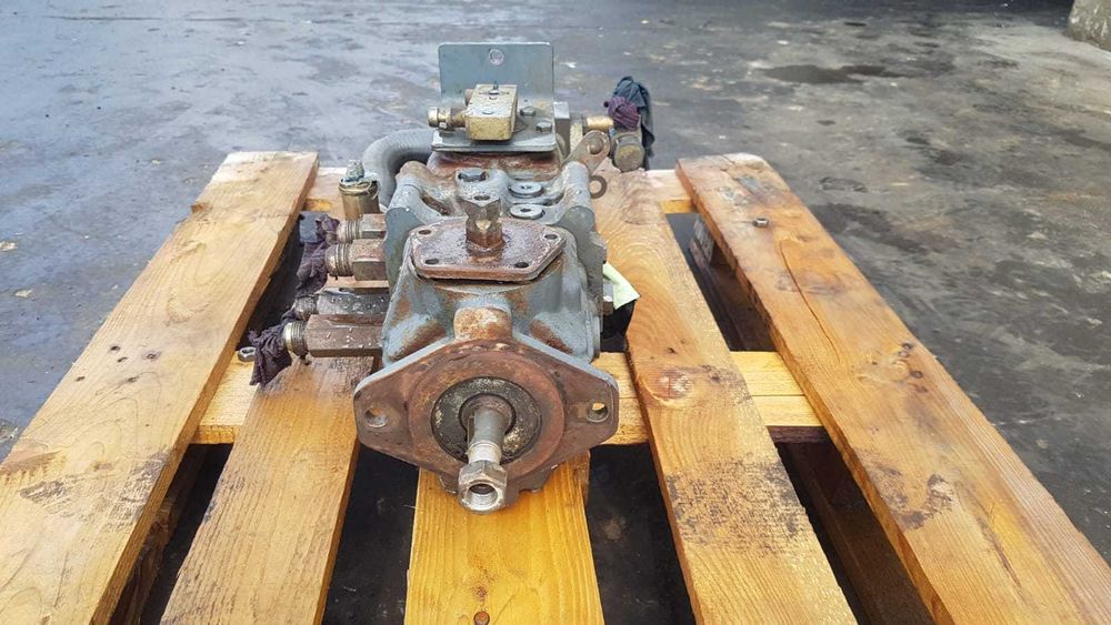 Pompa hidraulica bobcat pe senile Bobcat T140 , T190