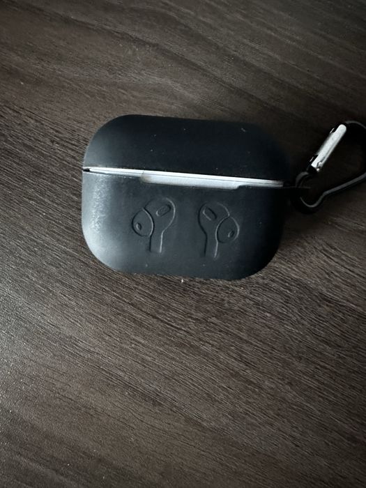 Аирподс Про хорошое состояние