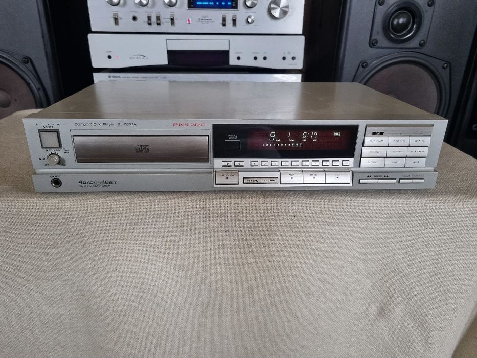 Cd Player Technics Sl-P222A. Defect. Pt Reconditionat sau Piese.