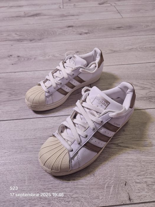 Adidas Superstar Gold mărime 36 cu 2/3