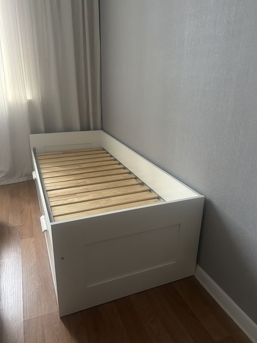 Кровать IKEA Бримэнс