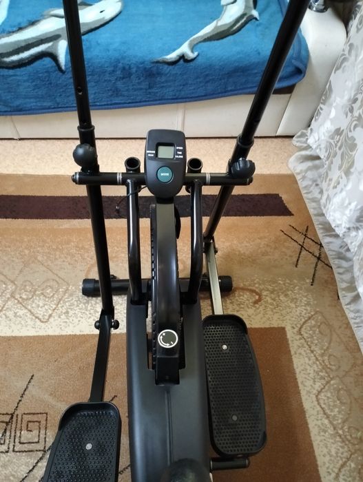 Эллиптический тренажёр