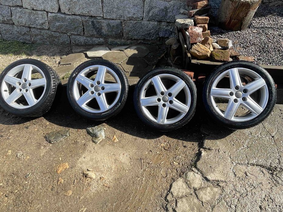 Продавам джанти 17ки 5х112 за Ауди с летни гуми Мишелин