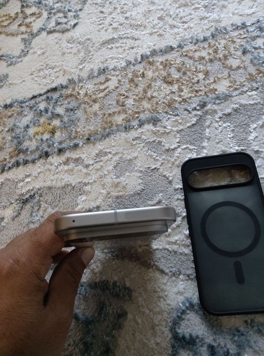 Google Pixel 9 white