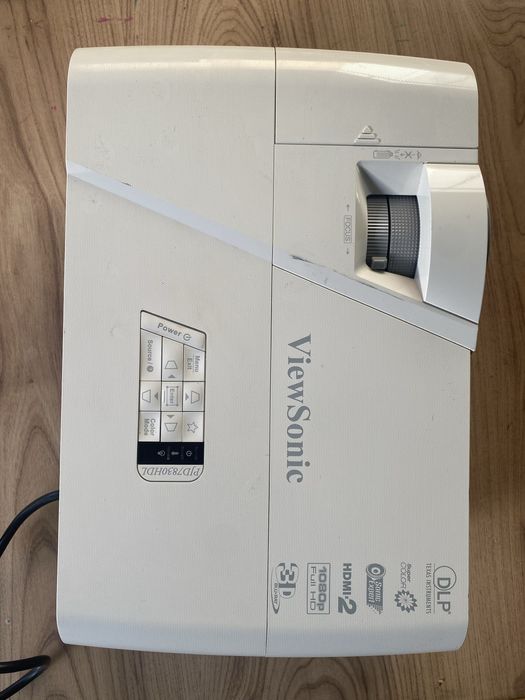 Проектор ViewSonic PJD5353LS Краткофокусен DLP Проектор