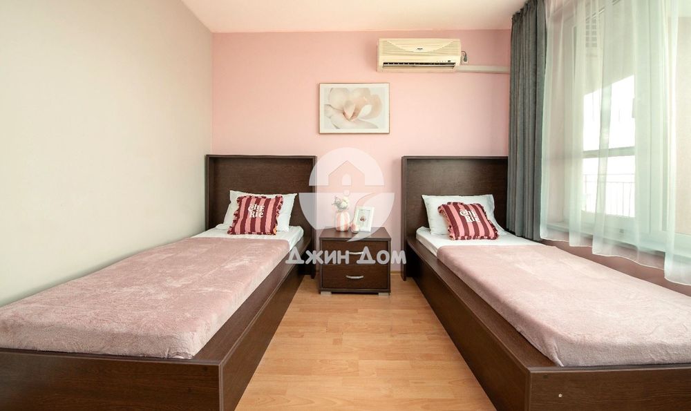 Продава се Тристаен апартамент в Свети Влас - 110 кв.м за 1011 €/кв.м - Снимка #8