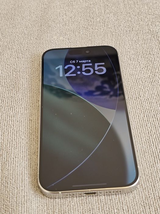 Продам iPhone 15pro память 1T