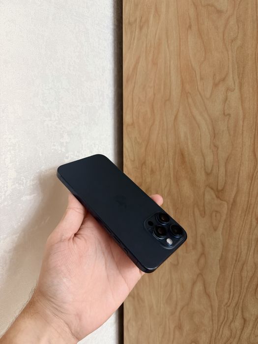 iPhone 15 Pro Max 256Gb - В отличном состоянии