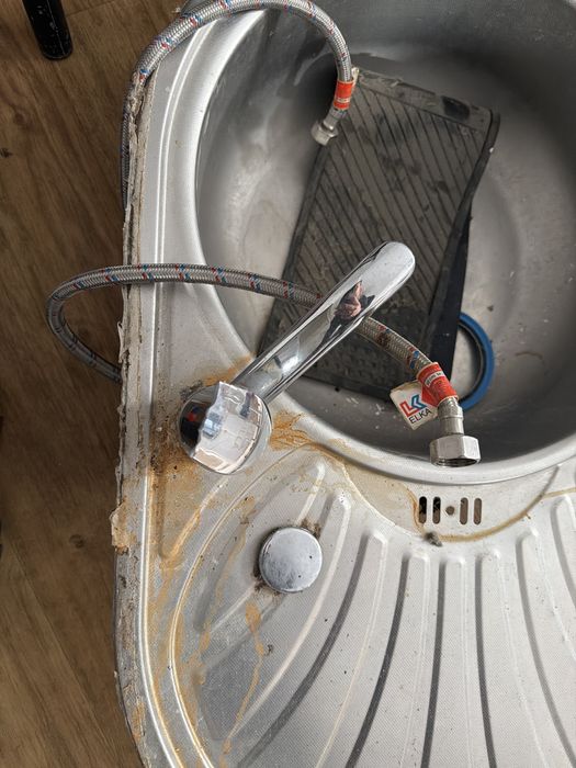 Продам раковину кухонную