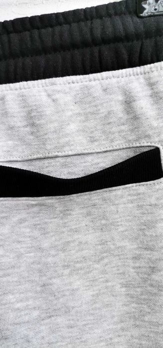 Bermude pantaloni scurti H&M Sweatshorts băieți măr 152 11–12 ani