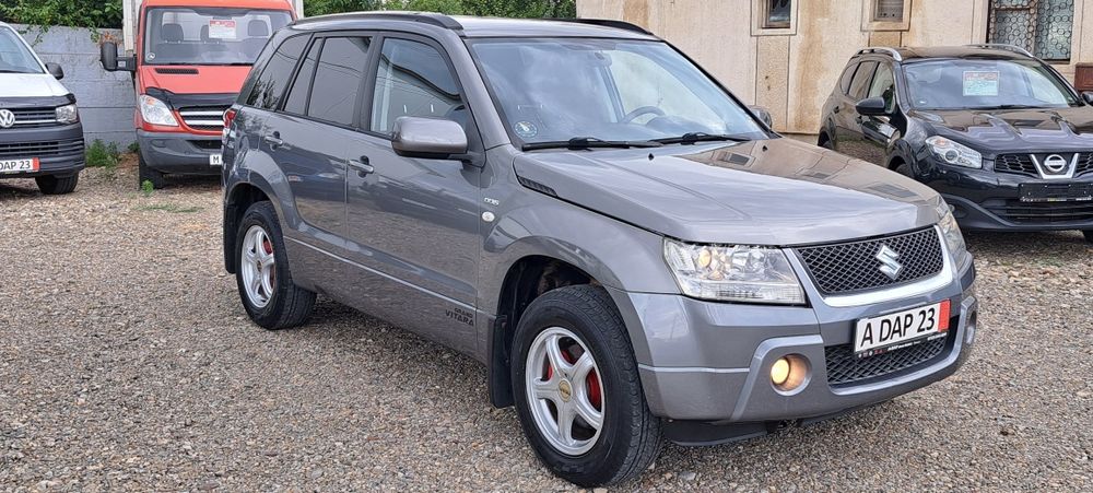 Suzuki Grand Vitara 1.9 DIESEL 130 cp 4x4 mic/MARE an 12.2006 RAR EFECTUAT