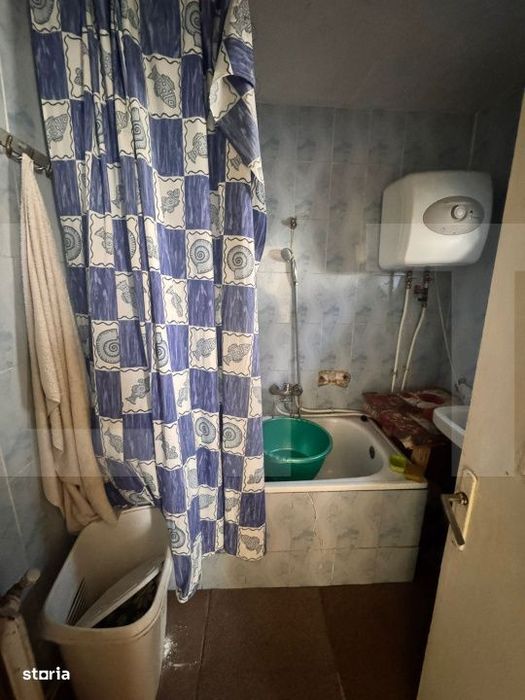 Teren 360 mp - constructii 130 mp – zona Bucovina, Liceul Economic