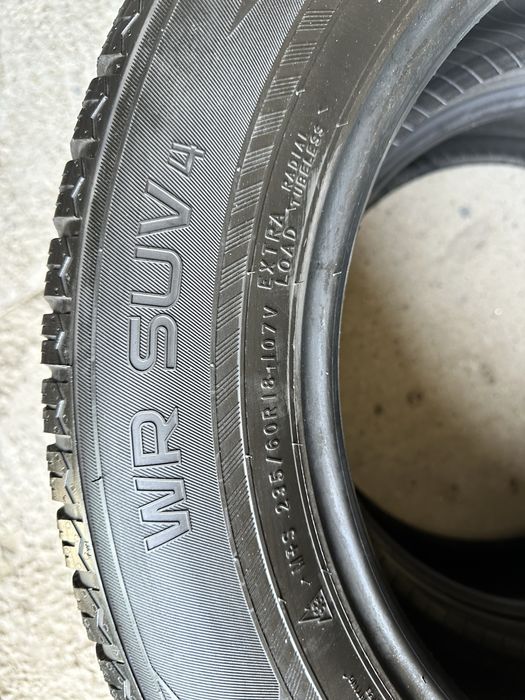 235/60 R18 Nokian WR SUV 4