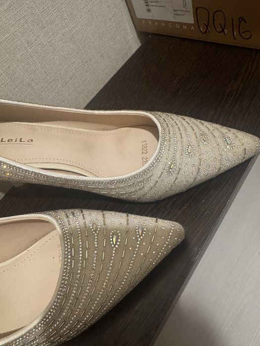 Продам стильные туфли