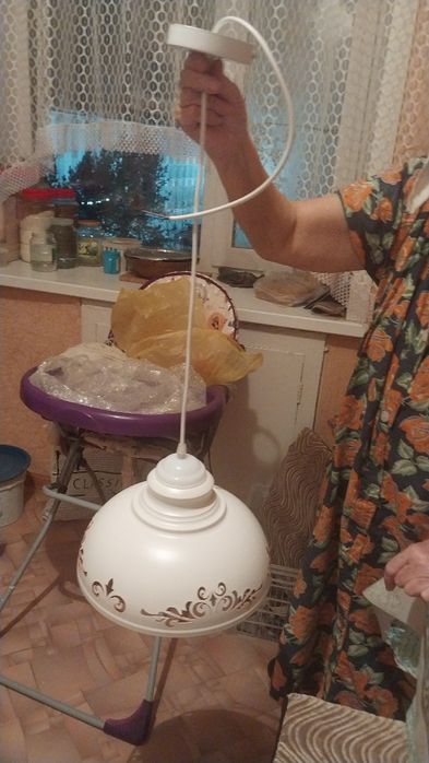 Продам светильник  на кухню