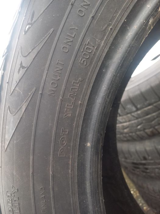 Nokian 235/60/18 4  броя