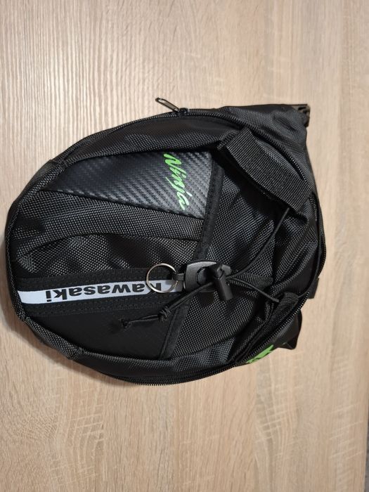 Borseta picior  material impermeabil, NOUĂ