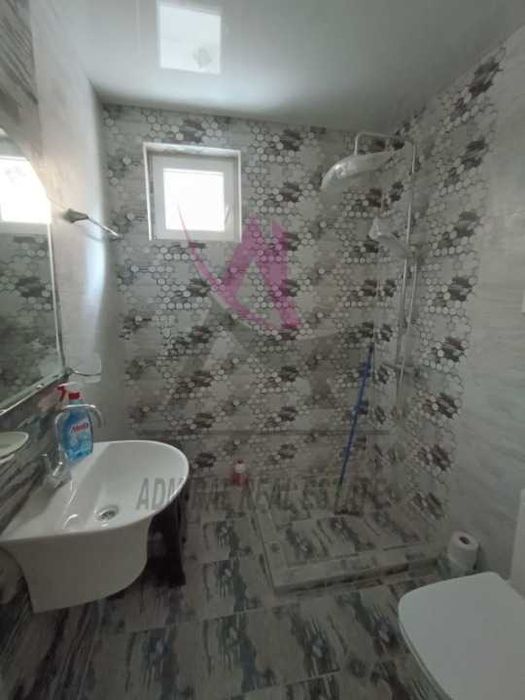 Двустаен -обзаведен -Зимно кино